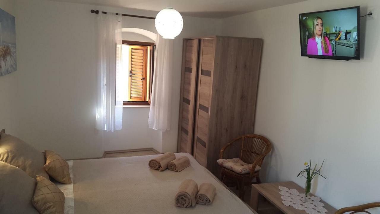 Paradise Apartment - Old Town Rab Раб Екстер'єр фото